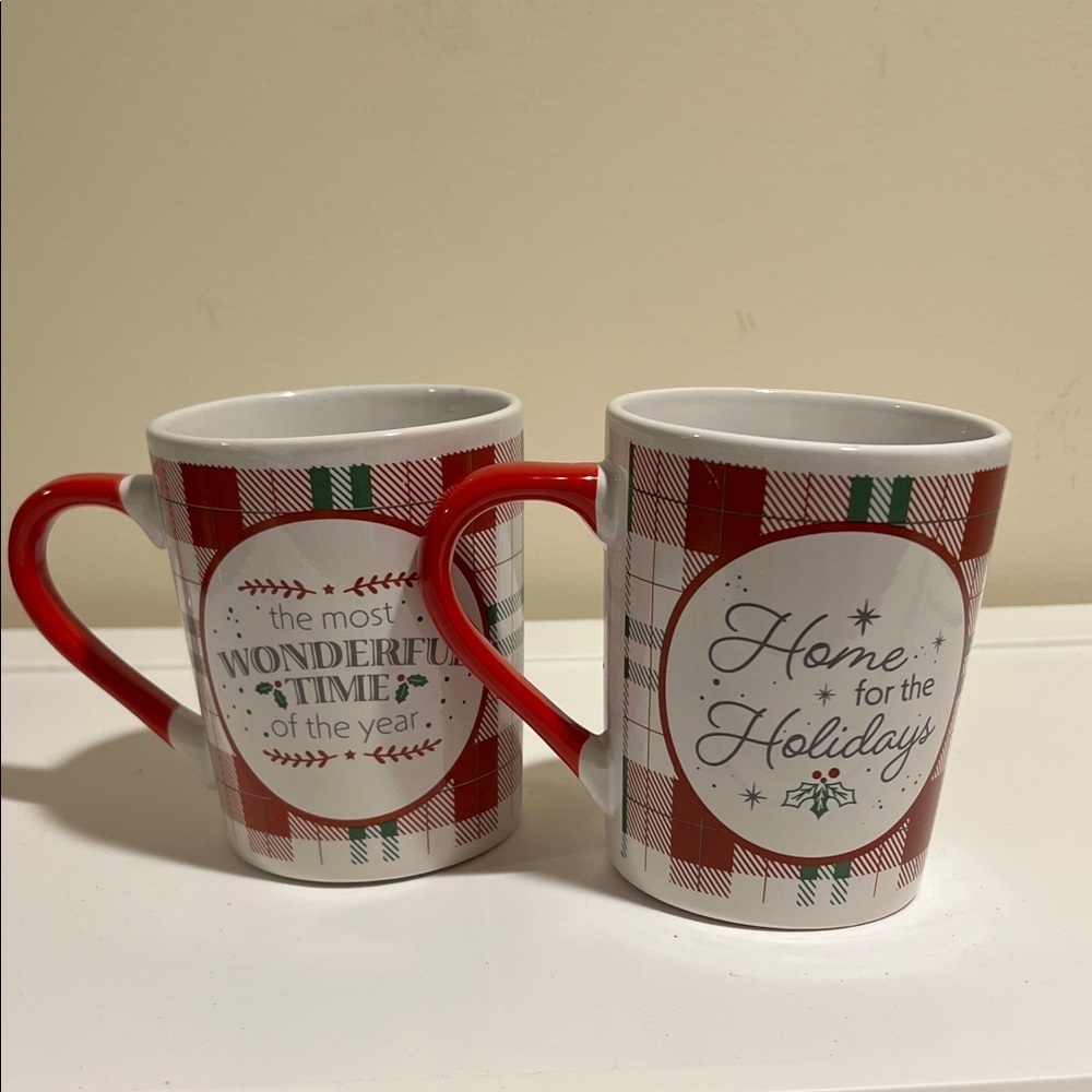 NWT Festive Plaid Holiday Mugs Set Of 2 Red and white Cozy mug stocking stuffer - Picture 3 of 15